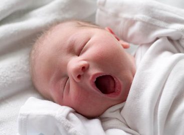 Înregistrare naștere copii cu părinții în vârstă de sub 14 ani