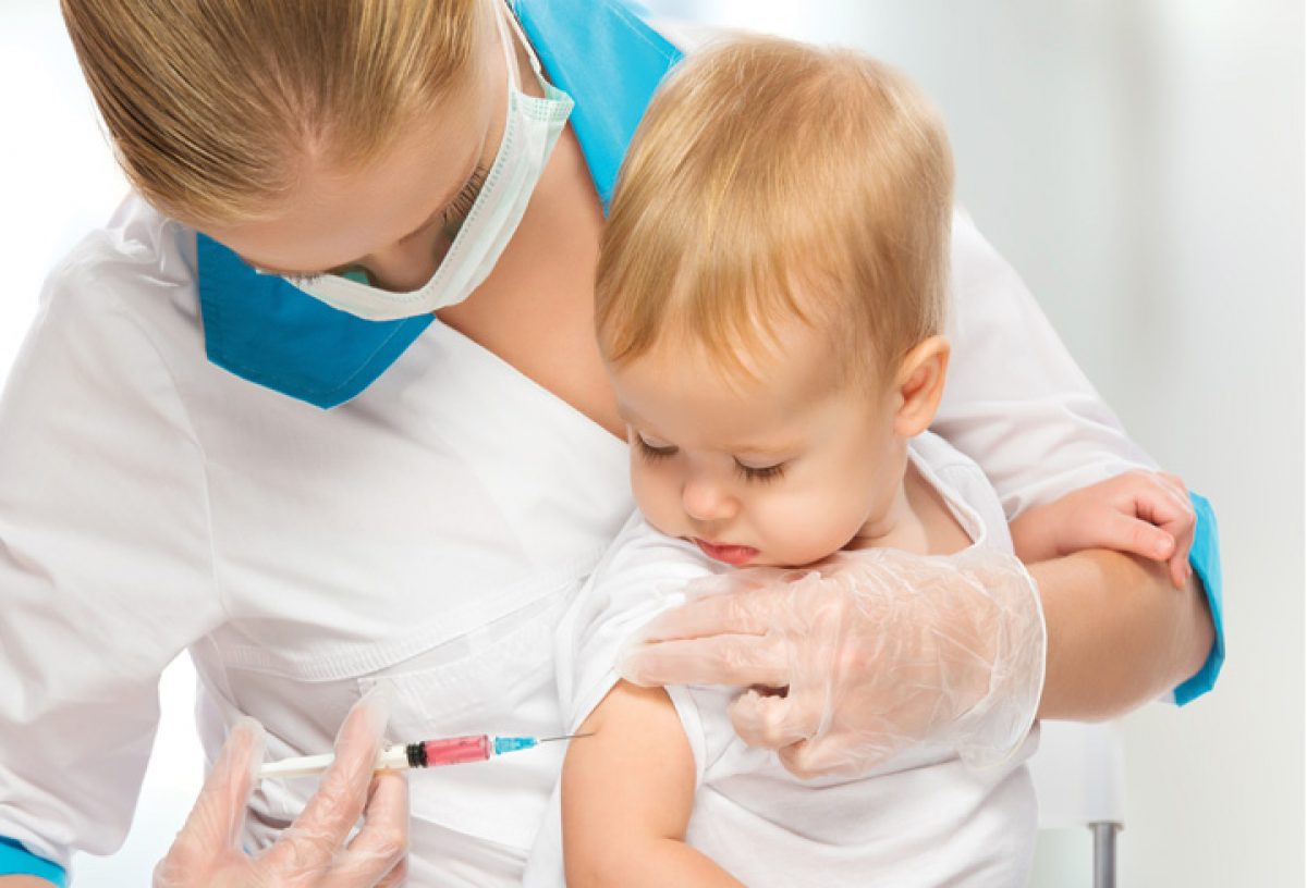 Se reia imunizarea copiilor cu vaccinul hexavalent