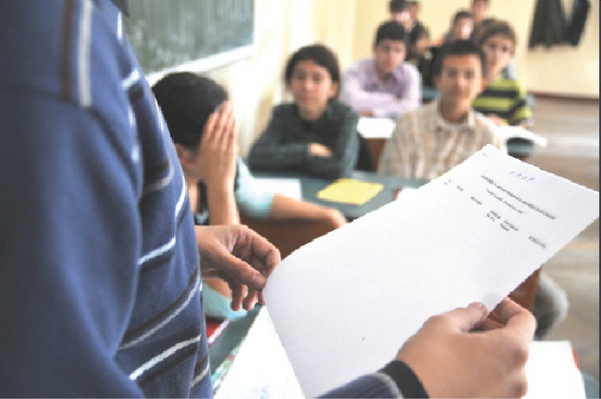 Înscrierea la liceu, în trei etape