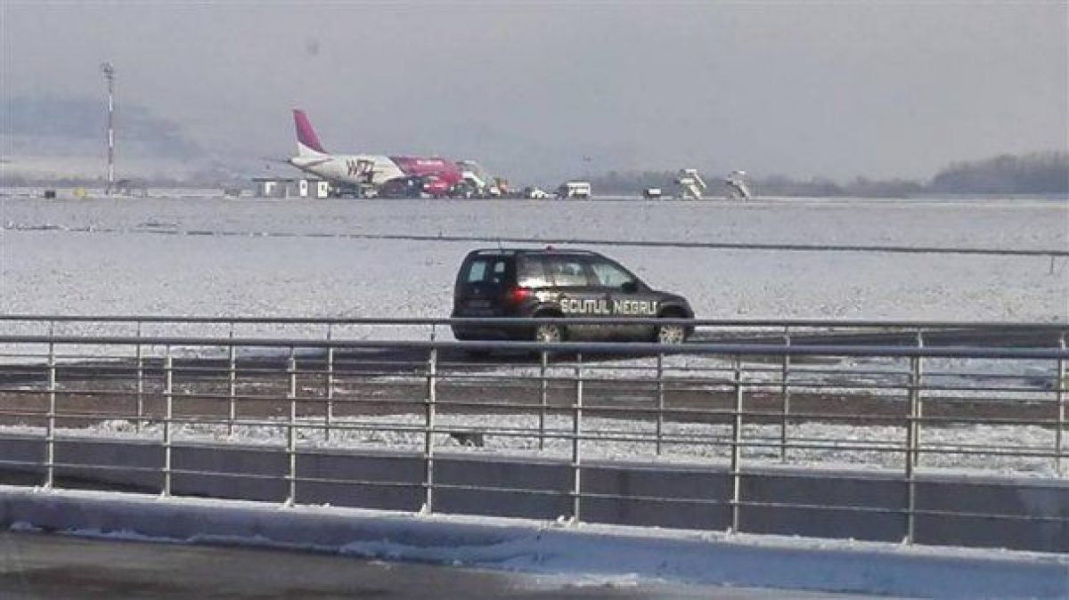 „Tamponare” pe aeroportul din Cluj