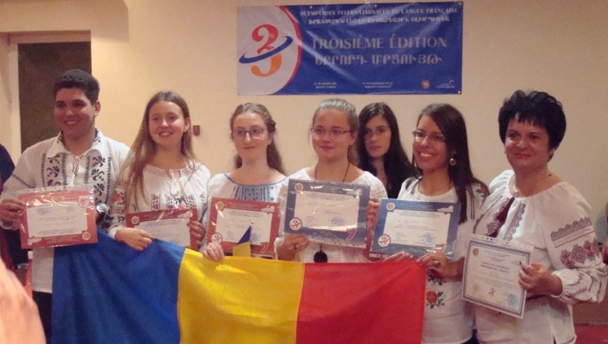 Opt premii pentru elevii români la Olimpiada Internaţională de Limba Franceză