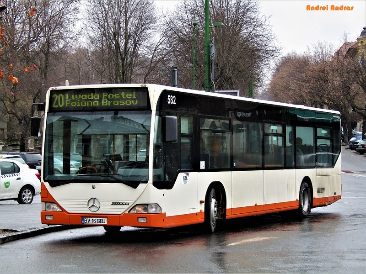 Suprize pentru turişti. Autobuze noi între Braşov şi Poiana Braşov