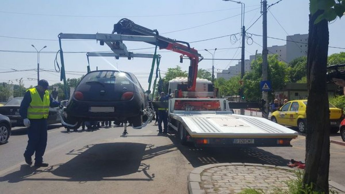 Atenţie unde vă lăsaţi maşina. A început ridicarea autovehiculelor