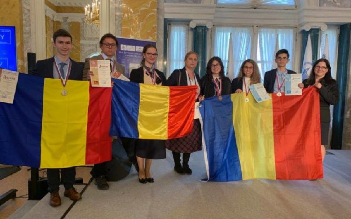 Şase medalii pentru România la Olimpiada Internaţională de Chimie „D. I. Mendeleev”